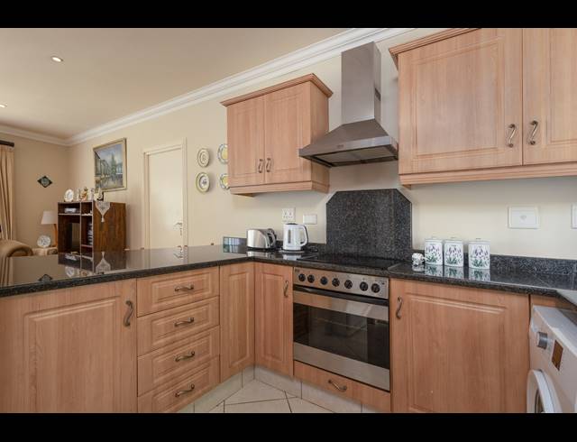 1 BEDROOM SIMPLEX FOR SALE IN SOMERSET PARK
